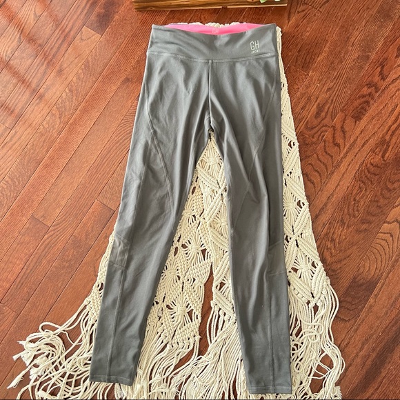 Gilly Hicks Pants - 🏷️SALE!!{Gilly Hicks Sport} Athletic Leggings
